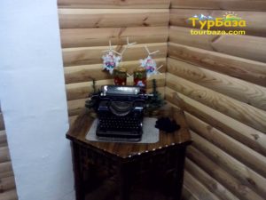 Екскурсія на фабрику ялинкових прикрас