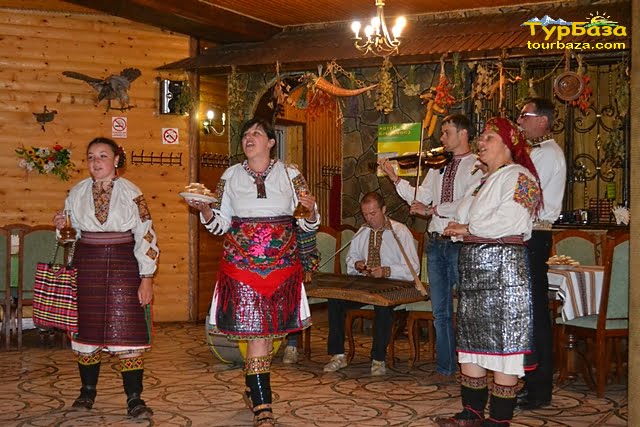 Гуцульська забава. Тур в Карпати на Новий рік
